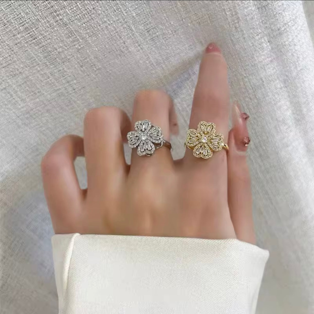 Pétali Stress Relief Ring