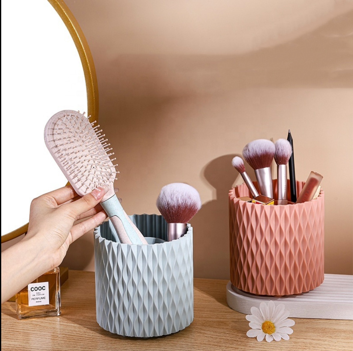Rotating Brush Organizer