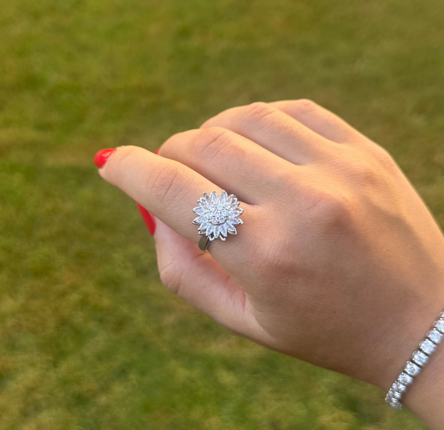 Solí Stress Relief Ring