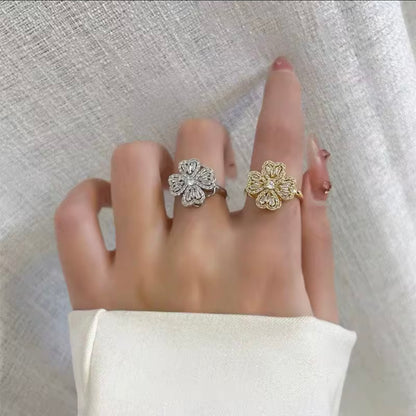Pétali Stress Relief Ring