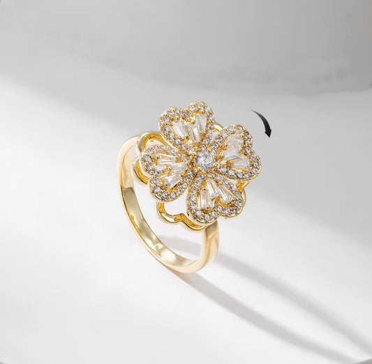 Pétali Stress Relief Ring