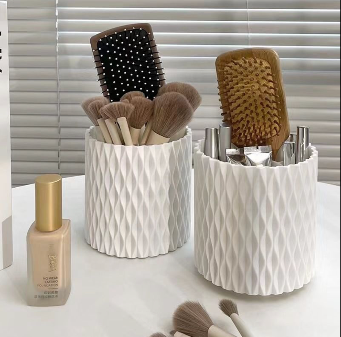 Rotating Brush Organizer